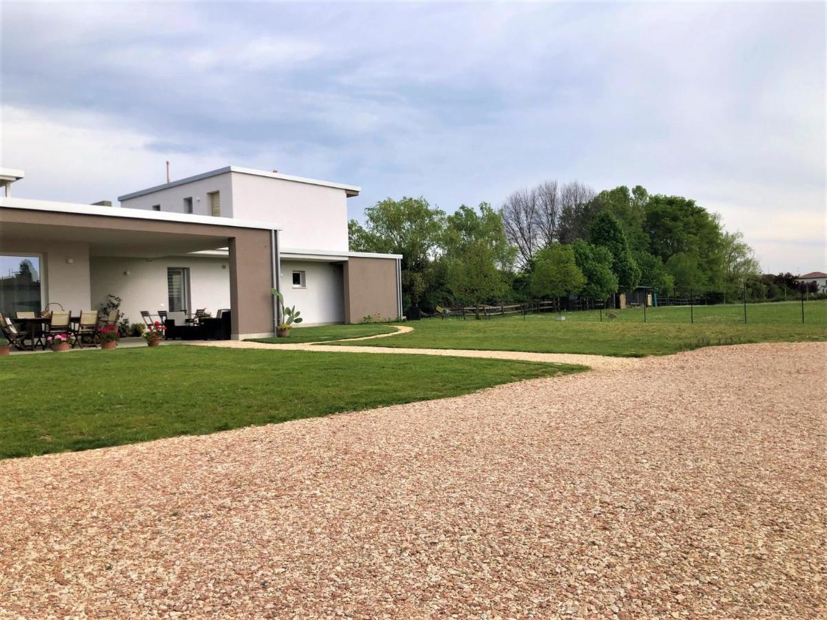 I Broletti Del Garda Hotel Pacengo Di Lazise Buitenkant foto