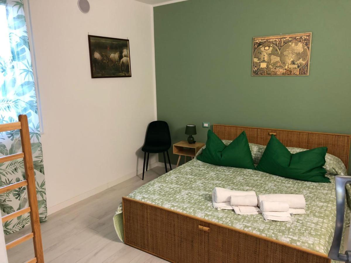 I Broletti Del Garda Hotel Pacengo Di Lazise Buitenkant foto