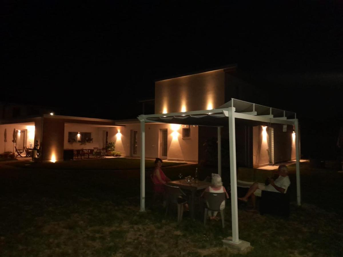 I Broletti Del Garda Hotel Pacengo Di Lazise Buitenkant foto